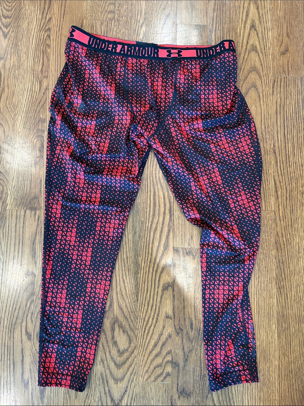 Under Armour Mens Red and Black Geo-Print Compression Leggings